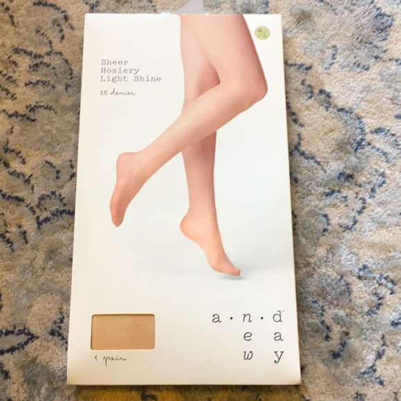NWT🥂Sheer tights🥂